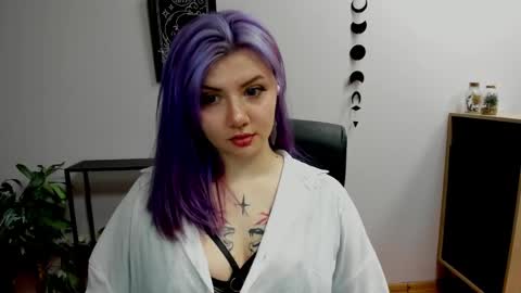 Gabbie online show from February 24, 3:31 pm