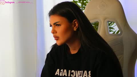 Dee online show from March 8, 10:22 am