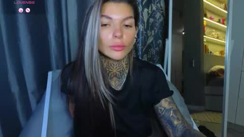 Anna online show from January 17, 11:30 am