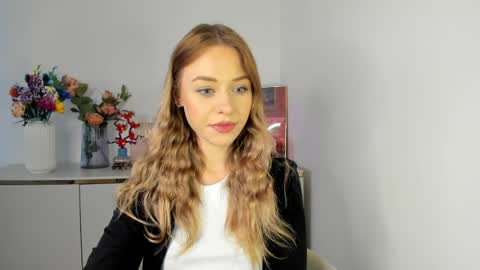 Cindy online show from April 13, 5:22 am