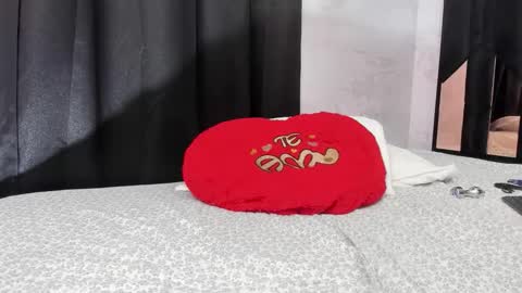    online show from January 14, 11:35 pm