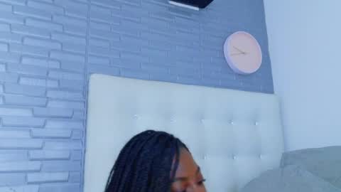 pervert_shydoll online show from May 20, 3:25 am