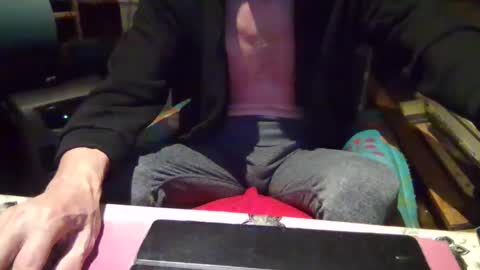 Snapshot of peter_on_kik chatting on March 10, 4:38 am make me cum in pvt dutch german daddy c2c bigcock online show from March 10, 4:38 am