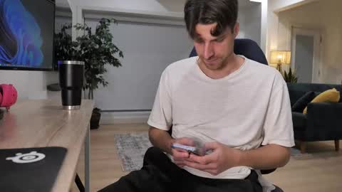 Peter Parker online show from November 3, 11:06 pm