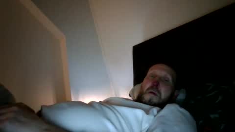 jelle online show from March 19, 12:05 am