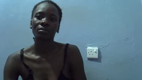 petite_bella21 online show from April 18, 11:27 pm