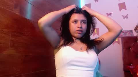 petite online show from November 7, 4:31 pm