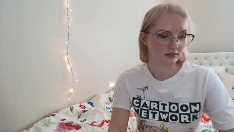 Little cupcake online show from November 17, 7:27 pm