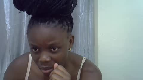 petite_melan online show from December 3, 4:18 pm