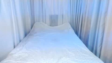 angela online show from April 19, 9:10 am