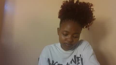 Bad gurl Riri online show from December 15, 12:45 pm