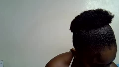 pettite_gal online show from April 19, 8:11 pm