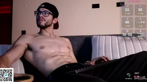 phantom_bigger1 online show from April 7, 4:47 am