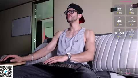 phantom_bigger1 online show from March 21, 5:39 pm