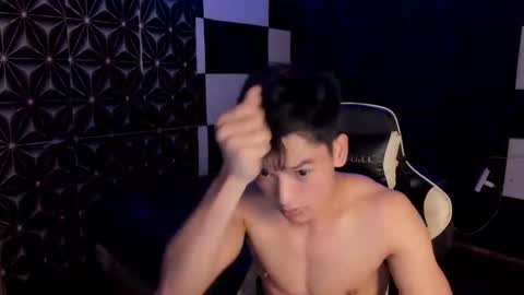 AJ online show from November 3, 11:44 am