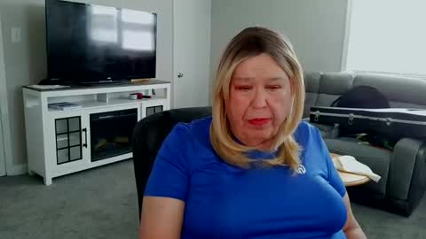 Geri online show from April 23, 7:37 pm