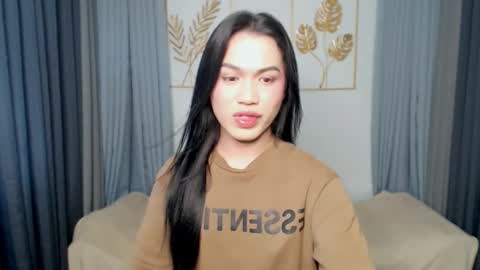 laura online show from March 2, 3:22 am