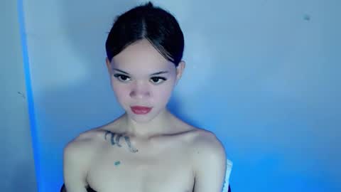 maxine online show from November 15, 2:24 am