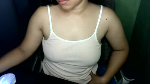 PinayHottie online show from May 23, 10:39 pm