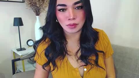 Just cath  online show from March 9, 10:52 pm