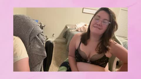 Pineapple Princess online show from June 6, 1:00 am