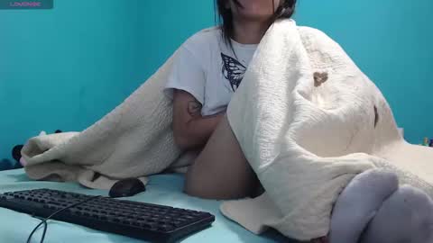 Snapshot of pink_love_25 chatting on September 25, 9:49 am pink_love_25 online show from September 25, 9:49 am