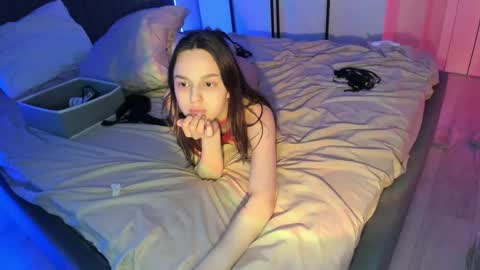 Pinkbodnar online show from April 21, 1:42 am