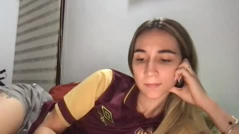 Pinkilola online show from April 14, 1:20 am