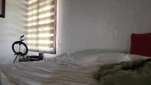 Pinkilola online show from April 10, 3:28 pm