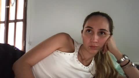 Pinkilola online show from April 1, 7:33 pm