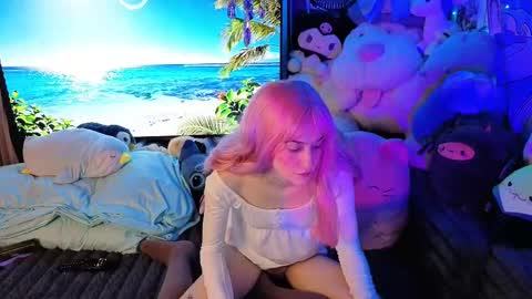 Gwenie online show from October 2, 5:23 pm