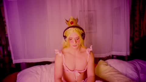 pinkpillbambi online show from January 19, 2:54 am