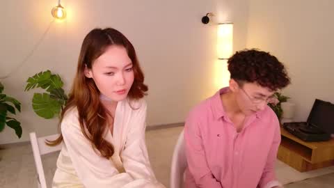 Li long hair and Rude short hair online show from March 19, 9:53 pm