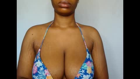 pinkxsugar online show from March 29, 4:30 pm