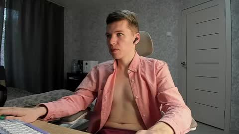 Pierre online show from March 21, 5:13 am