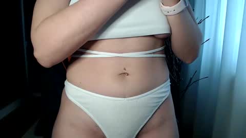 piscesgirl06 online show from February 27, 9:29 am