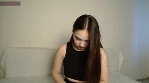 Lily online show from May 2, 1:17 pm
