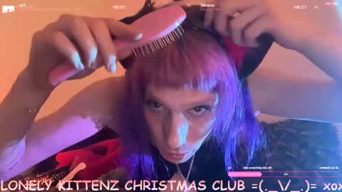 pixie_praxis online show from December 31, 7:42 am