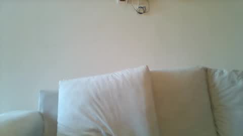 Snapshot of pixie_roman chatting on October 21, 8:52 am Majesty online show from October 21, 8:52 am