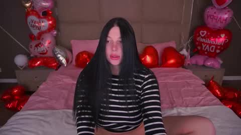 pixiehott online show from February 10, 9:29 pm