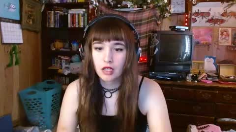 Izzy online show from January 15, 5:26 pm