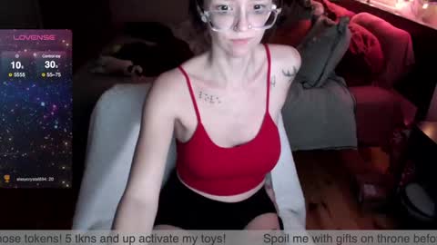 Plantbabeee online show from December 30, 4:53 am