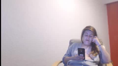 PlayfulSamira online show from April 18, 6:10 pm