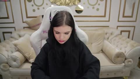 Lana online show from December 15, 11:17 am