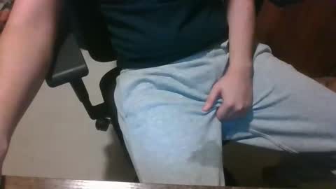 Snapshot of playitsaif11023 chatting on December 6, 6:00 pm playitsaif11023 online show from December 6, 6:00 pm