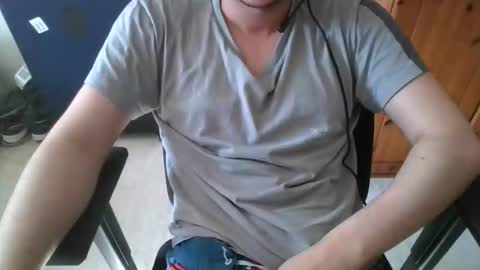 Snapshot of playitsaif11023 chatting on September 21, 1:59 pm playitsaif11023 online show from September 21, 1:59 pm