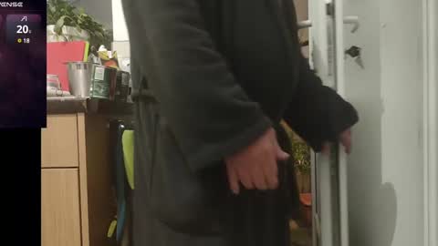 Play Me online show from February 2, 6:58 am