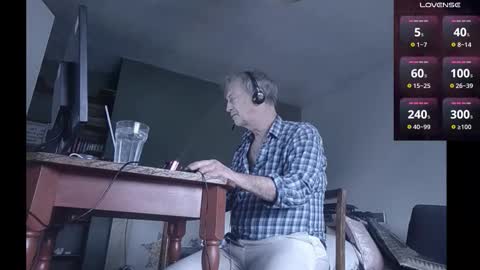 Play Me online show from February 27, 10:08 am