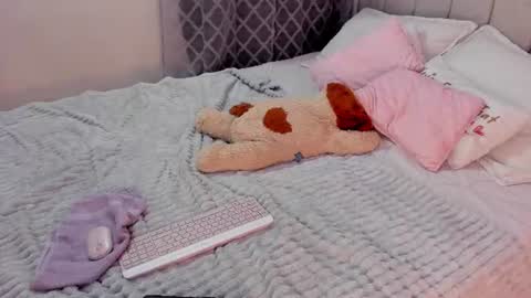 Ashely3 online show from June 25, 5:12 am