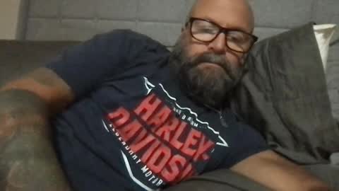 Snapshot of pleasesitonmycock chatting on October 28, 7:15 pm PleaseSitOnMyCock online show from October 28, 7:15 pm